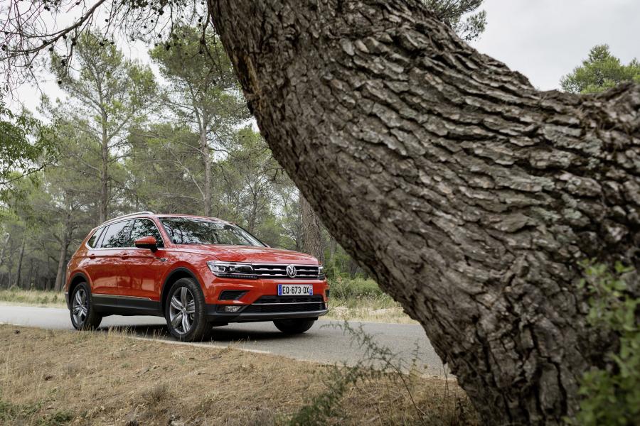  Volkswagen Tiguan Allspace 2017 года  (WW) (фото 38 из 55)